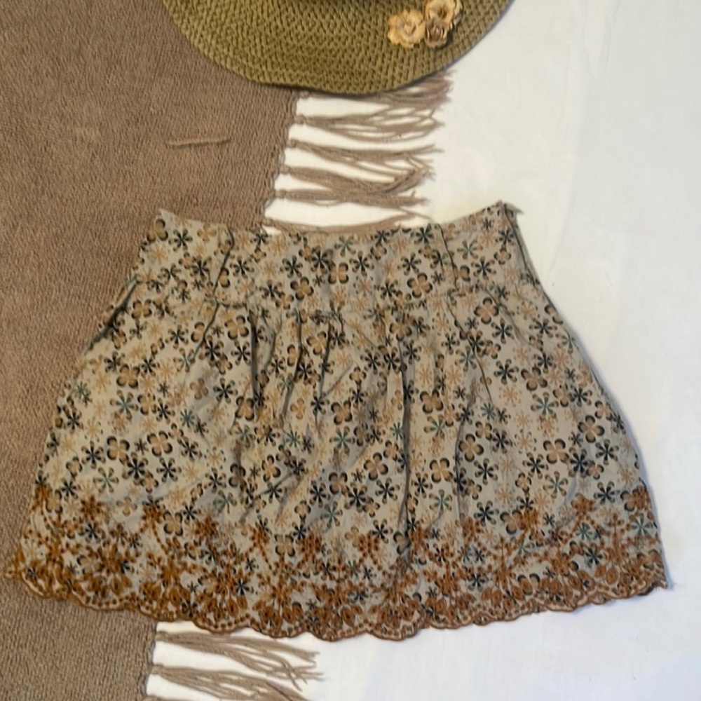 Blue Asphalt Beige Floral Mini Skirt